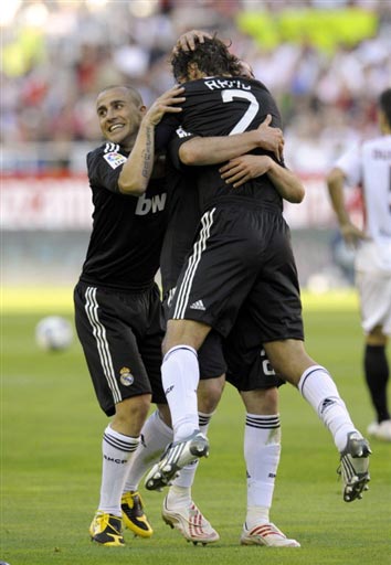 塞维利亚vs皇家贝蒂斯：阿斯皮利奎塔、索乌首发，马克-罗卡、巴尔特拉出战（塞维利亚对阵皇家贝蒂斯：阿斯皮利奎塔、索乌先发，马克-罗卡、巴尔特拉登场）