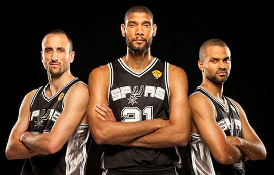 大卫-路易斯：尤文的水平远在我们之上；客战切尔西非常艰难（大卫-路易斯：尤文实力远胜我们，客场对阵切尔西极其困难）