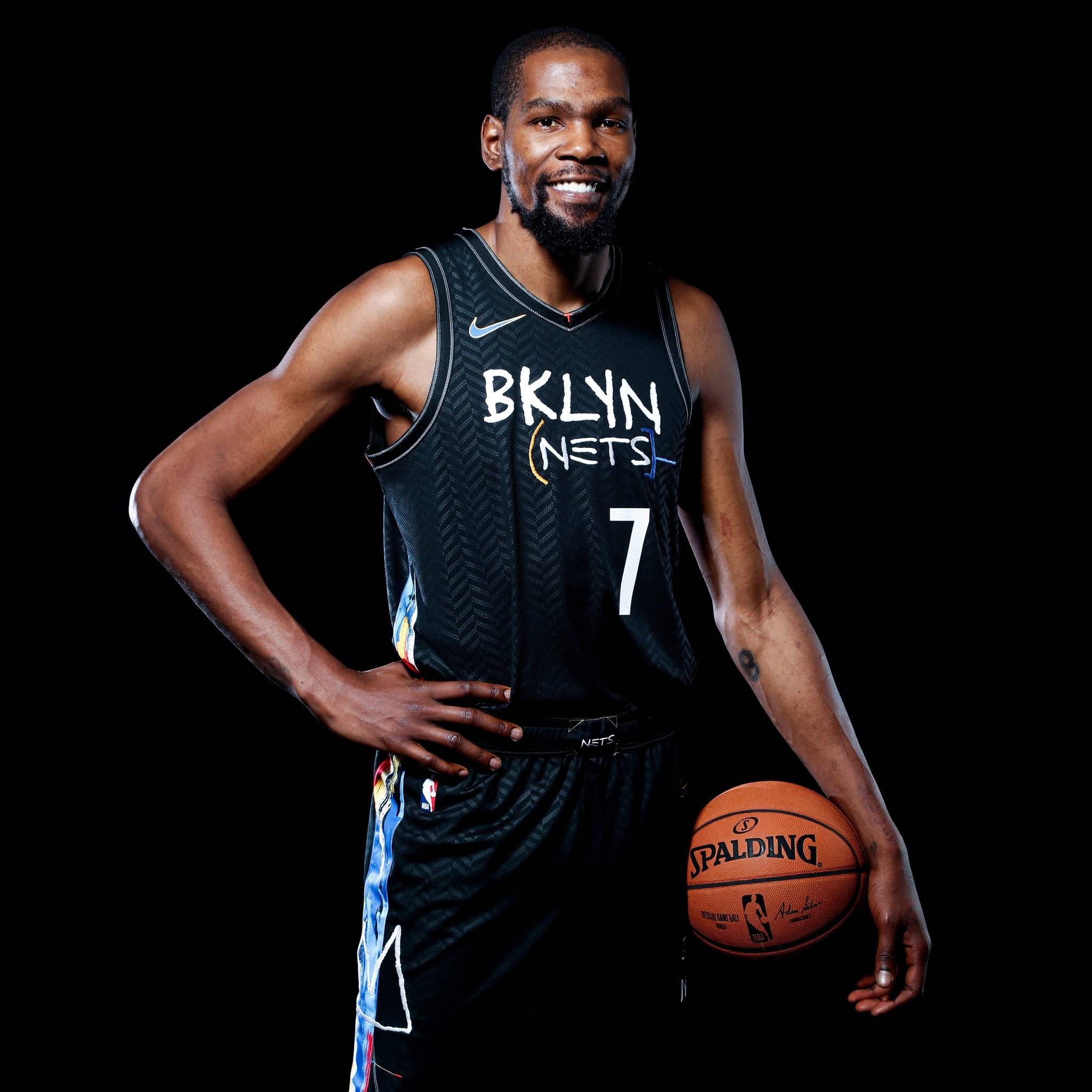 吉拉尔迪：能首发我感到非常高兴，罗马的目标是赢得欧联杯（吉拉尔迪：首发令我欣喜，罗马剑指欧联杯冠军）