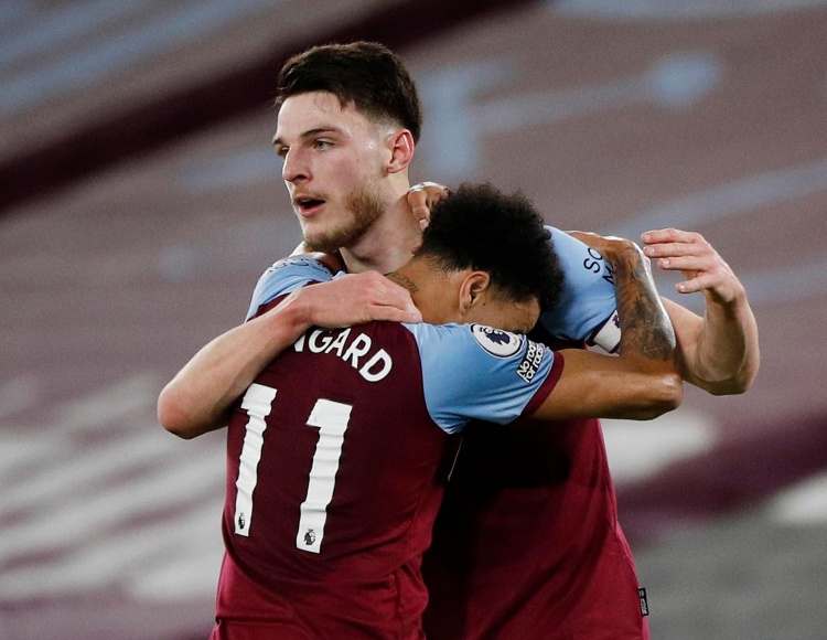 每体：桑托斯欠290万欧无力偿还，巴萨或借此机会锁定苏扎（每体：桑托斯拖欠290万欧难偿，巴萨或趁机锁定苏扎）