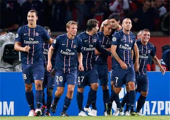 巴萨第六次欧冠单场上半时染红，阿劳霍两度上榜（巴萨欧冠上半场第六次染红，阿劳霍两次在列）