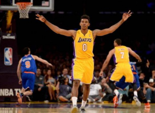 浙江男篮末节连得10分逆转辽宁（浙江男篮末节掀起10-0攻势逆转辽宁）