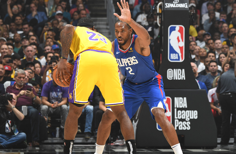 近10年欧冠门将零封率：拉亚54%第1，布冯47%第2，奥纳纳上榜（欧冠近十年门将零封率排行：拉亚54%登顶，布冯47%居次，奥纳纳在列）