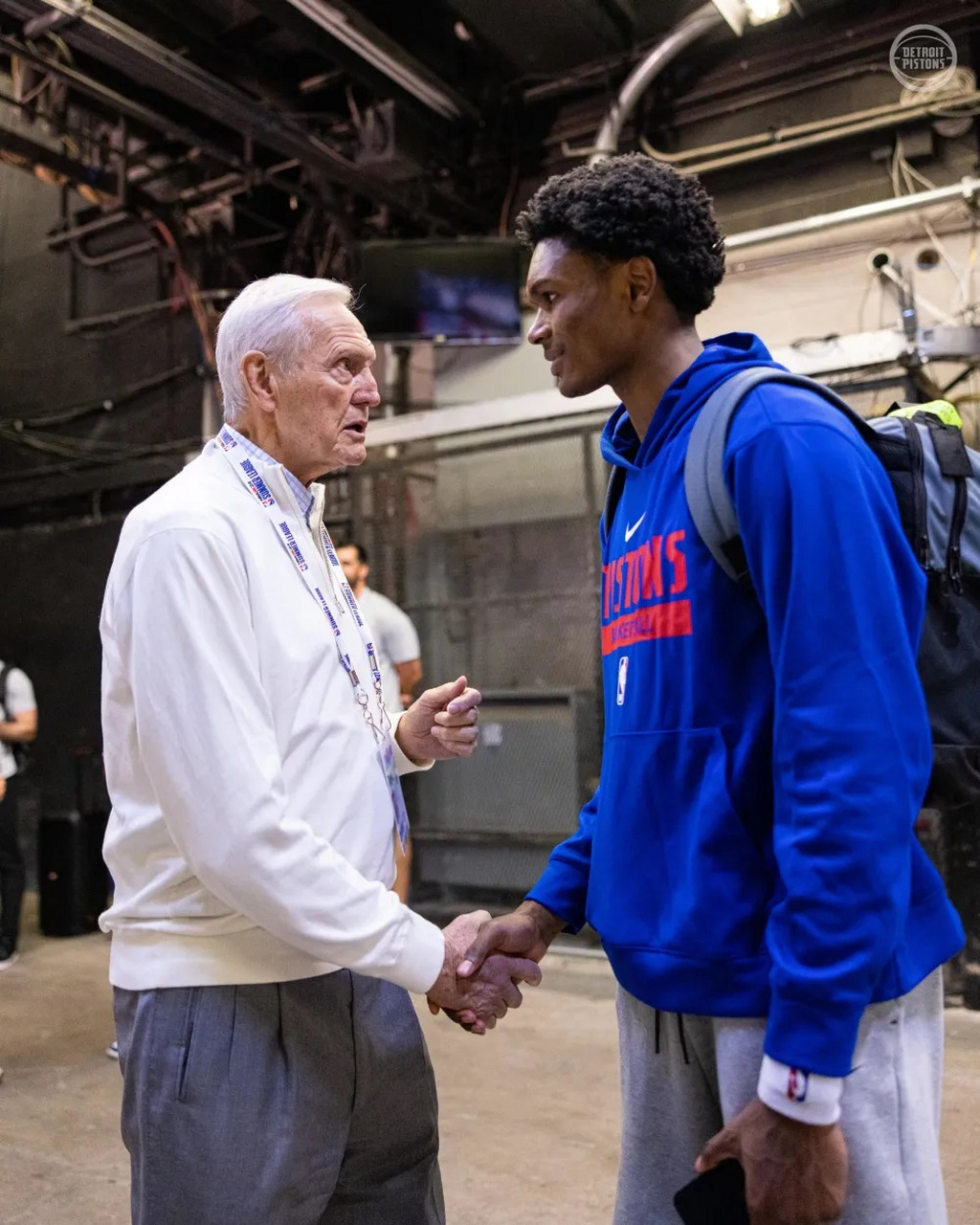 爱迪森巴杰2025季后赛轰3发本垒打，世界大赛G1代打满贯砲（爱迪森巴杰2025季后赛3轰发威，世界大赛G1代打轰出满贯砲）