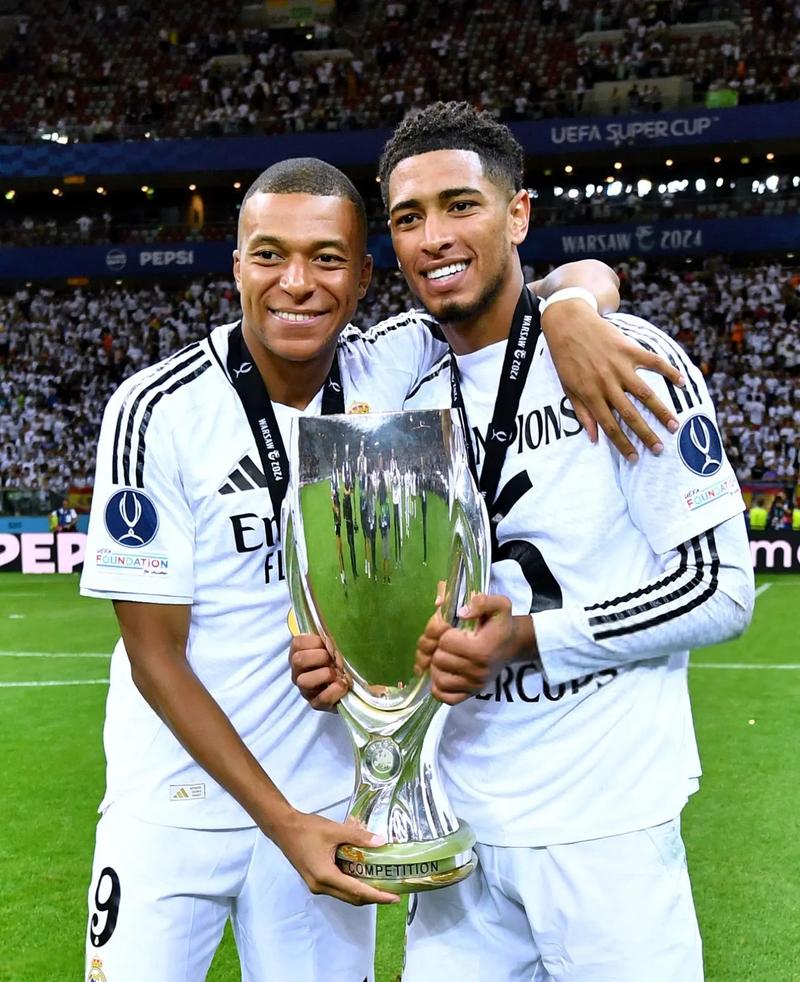 萨里：我们赢米兰是合理的；因西涅就像我儿子，俱乐部会决定（萨里：战胜米兰合情合理；因西涅像我儿子，去留由俱乐部定夺）