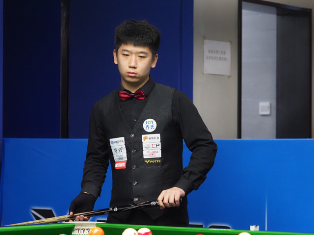 员倾尽全力 员倾尽全力